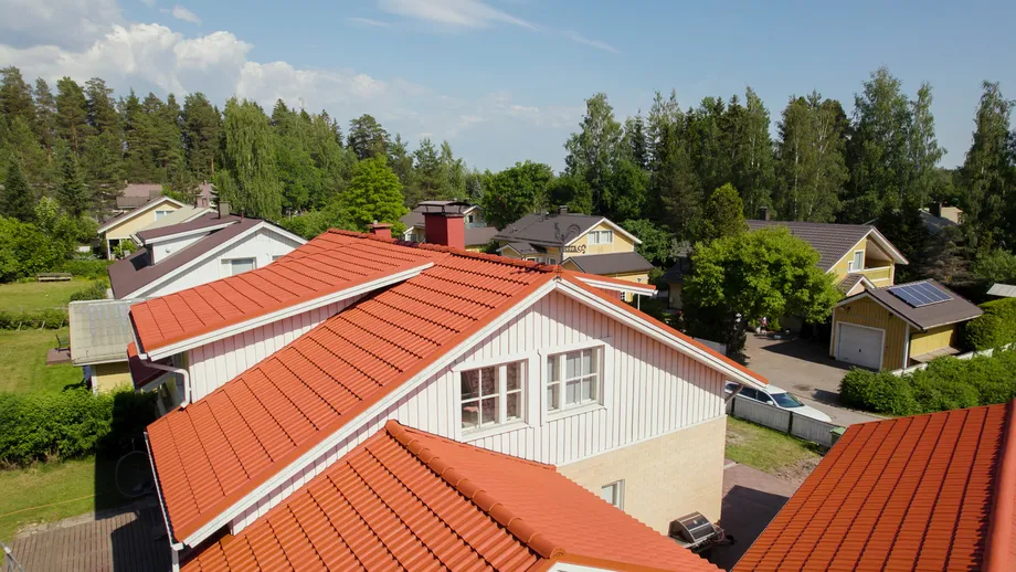 katto kuvattuna sivusta