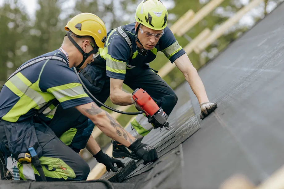 IMG - Plano Pro - Palahuopakaton asennusta Imatran Bitumikatteen työmaalla - 6720 px / 4480 px